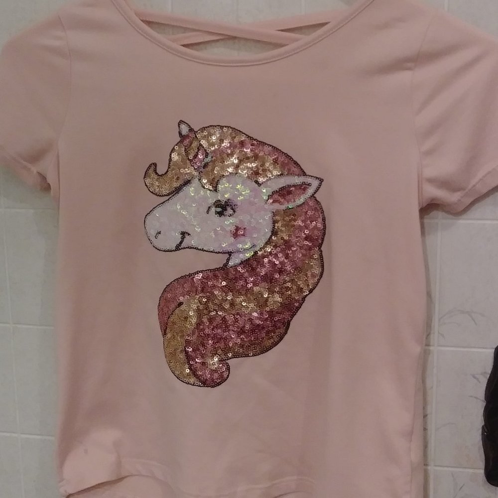 BUNDLE 🔆4 for $20🔆BTWEEN Unicorn Shirt Size 8
